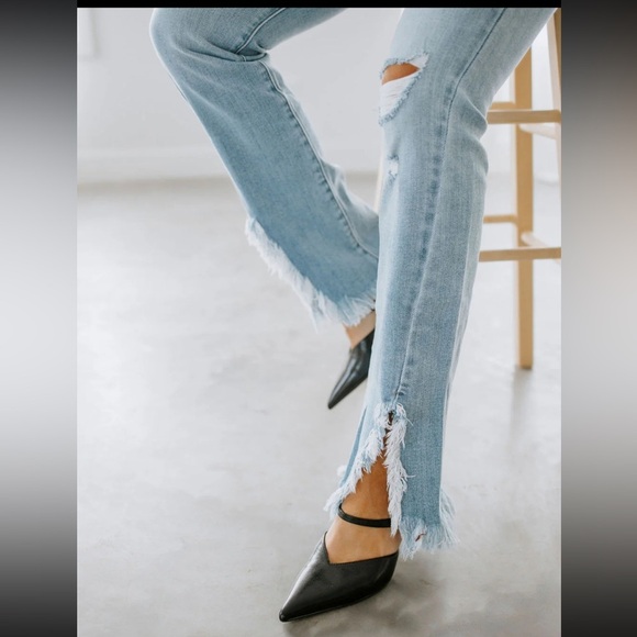 KanCan Parker Bootcut Jeans Size 13/30 Light Wash Split Hemline High Rise - Picture 2 of 15